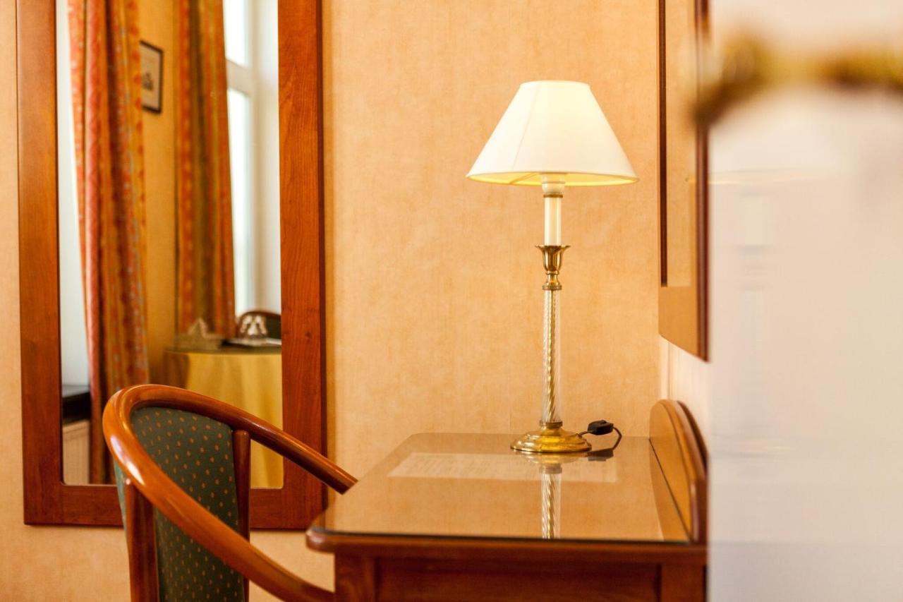 Avenue Hotel By F-Hotels ブランケンベルヘ エクステリア 写真