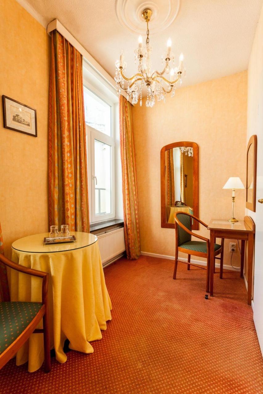 Avenue Hotel By F-Hotels ブランケンベルヘ エクステリア 写真